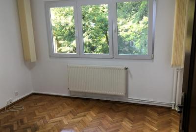 Ofer spre închiriere apartament cu 4 camere, zona Medicină – Timișoara - 1