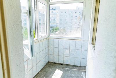 Apartament cu 3 camere decomandat în Sebastian - 3