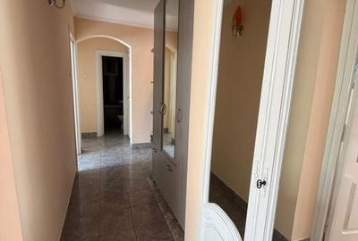 Apartament cu 4 camere în Central - 12