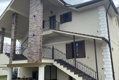 Casă cu 4 camere în Central - 9