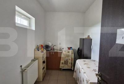 Casă cu 4 camere cu Teren 5423 Mp în Petrești - 15