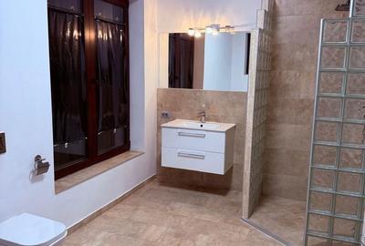 Casă cu 6 camere cu Teren 994 Mp în Central - 17