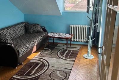 De vanzare apartament cu 2 camere, mansarda cladire in asociatie, etaj 3, zona parc, P-ta Crucii - 2
