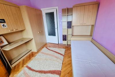 Închiriez apartament 3 camere, decomandat, Zona Dacia, str. Timiș - 4