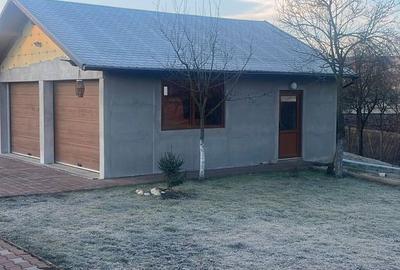 Casă cu 3 camere cu Teren 2175 Mp în Central - 2