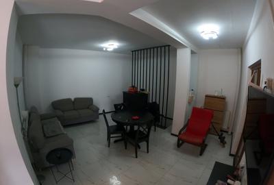 Casă cu 4 camere cu Teren 210 Mp în Central - 9