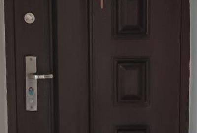 Apartament cu 3 camere semidecomandat în Central - 2