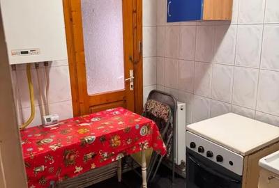 Garsonieră decomandată în Central