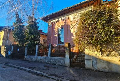 Casă cu arhitectură interbelică, 5 camere, teren 409 mp – Central - 5