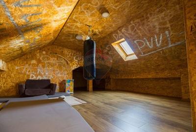 Casă cu 4 camere cu Teren 500 Mp în Noua - 34