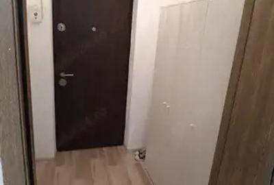 Garsonieră decomandată în Central - 7