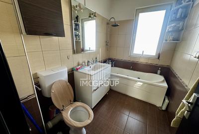 Apartament cu 54 camere decomandat, mobilat în Florești - 8