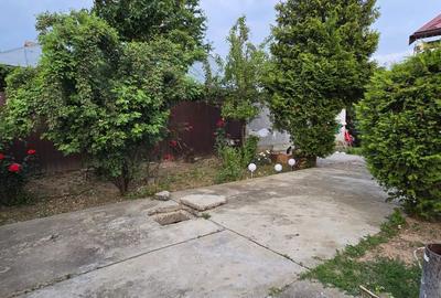Casă cu 2 camere în Roman - 1