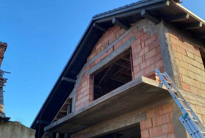 Casă cu 4 camere în Central - 1