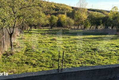 Teren de 2000 mp, în Central - 1