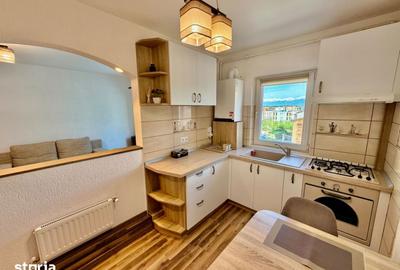 Apartament cu 4 camere în Vasile Aaron - 2
