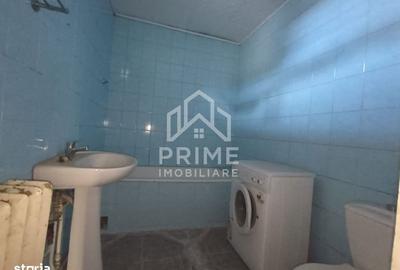 Casă cu 4 camere cu Canalizare în Central - 4