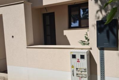 Vand duplex ( parte ) pe L. Blaga , Oradea - 9