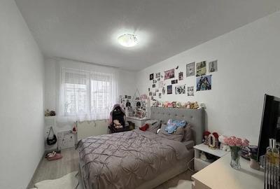 Apartament cu 3 camere semidecomandat în Colentina - 2
