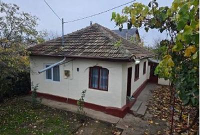 Cota de 1/2 din casa si teren, Loc Urziceni, Jud Ialomita - 3