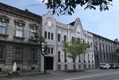 Birou, 3127 mp în Sinaia