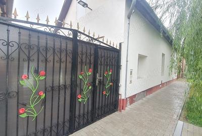 Casă cu 2 camere cu Teren 1000 Mp în Central - 8