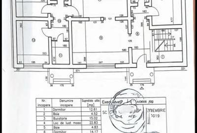 Casă cu 7 camere cu Teren 1500 Mp în Central - 1