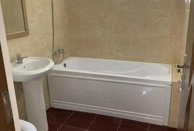 Zona Lipovei, Casa parter, 4 camere, 2 bai, 2 bucatarii, chirie 1000 euro pe luna - 10