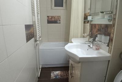 Apartament cu 3 Camere in George Enescu - 3