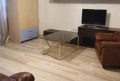 Proprietar.Ap.3 cam,P 9, 430 euro - 7