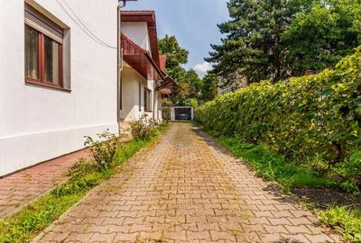 Casă individuală cu 8 camere cu Garaj în Gheorgheni
