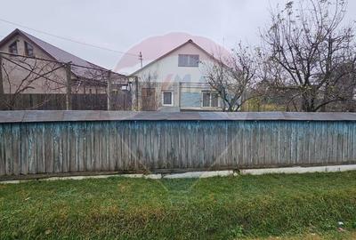 Casă bătrânească + teren 1581 mp în sat Holt, comuna Letea Veche - 3