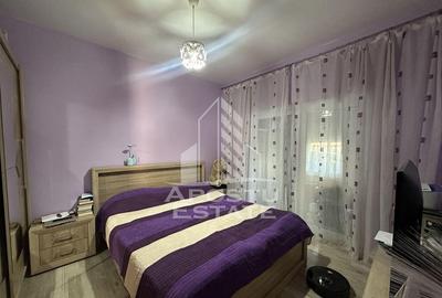 Apartament cu 3 camere semidecomandat în Giroc - 1