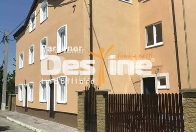 Duplex cu 5 camere cu Canalizare în Pașcani - 1