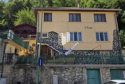 Apartament cu 4 camere în Central