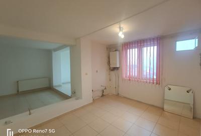 Apartament de vanzare 4 camere - living și 3 dormitoare - 5