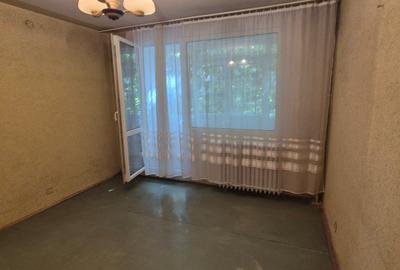 Apartament cu 3 camere decomandat în Berceni - 7