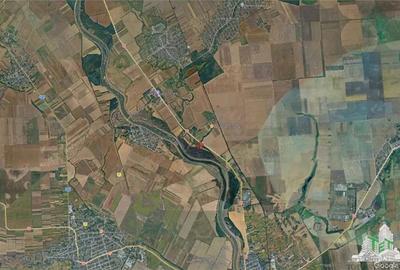 Teren de 80000 mp, în Sud - 1