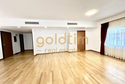 Apartament cu 4 camere decomandat în Capitale - 3