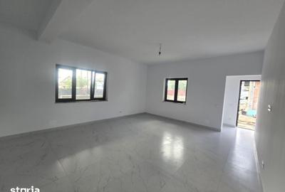 Casă cu 3 camere cu Teren 590 Mp în Sărata - 20