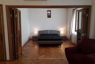 Mosilor, Dacia 4 camere vedere spate - 1