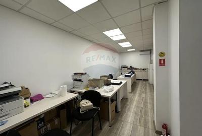 Spațiu comercial, de 220 mp, în Central - 10
