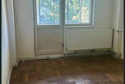 Apartament cu 3 camere decomandat în Central - 1