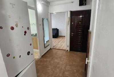 Inchiriez apartament cu 2 camere in zona Soarelui - 1