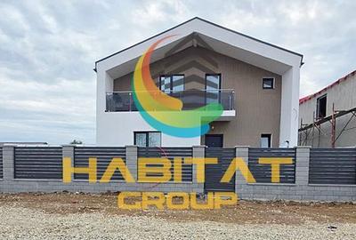 Casă cu 3 camere cu Teren 330 Mp în Vărăști - 1