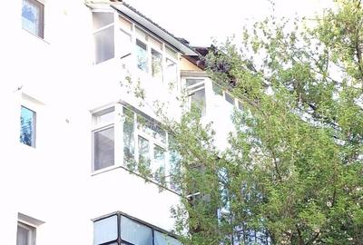 Apartament cu 3 camere decomandat în Central - 1