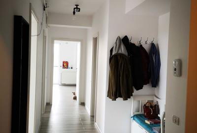 Apartament cu 2 camere decomandat în Triaj