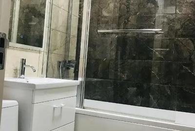 Garsonieră în Titan