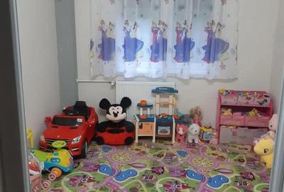 Apartament cu 4 camere decomandat în Nufărul - 9