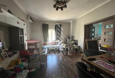 Casa cu 4 camere si teren de 2698 mp in zona Freidorf, Comision 0 - 3